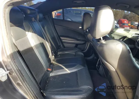 2017 Dodge Charger Sxt z USA, uszkodzony, nr VIN 2C3CDXHG9HH557173